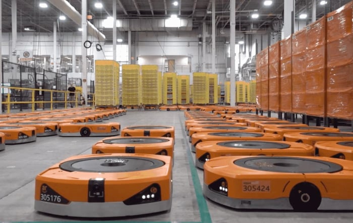Amazon_warehouse-robot